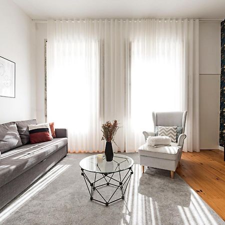 Lovelystay - Cativo Studio Downtown By Metro Station OOporto Exterior foto