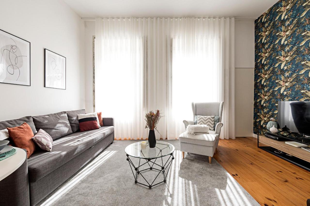 Lovelystay - Cativo Studio Downtown By Metro Station OOporto Exterior foto