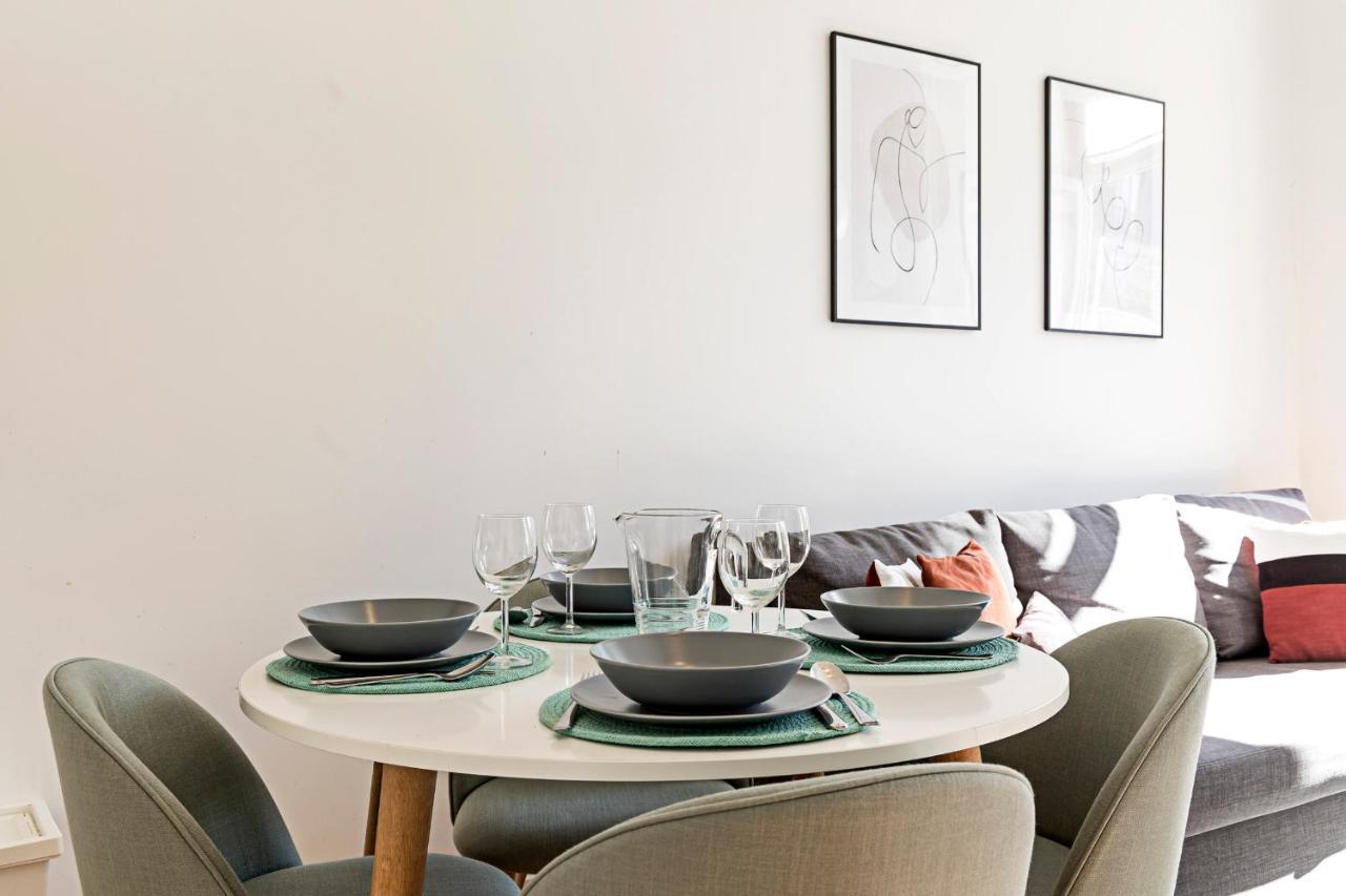 Lovelystay - Cativo Studio Downtown By Metro Station OOporto Exterior foto